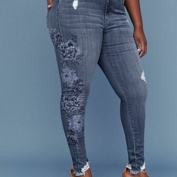 Lane Bryant Denim - Lane Bryant Floral Embroidered Skinny Jeans H10876
